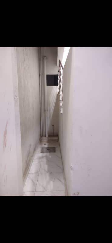 1 Bed Lounge for Sale in Kaneez Fatima With Washing Area 2