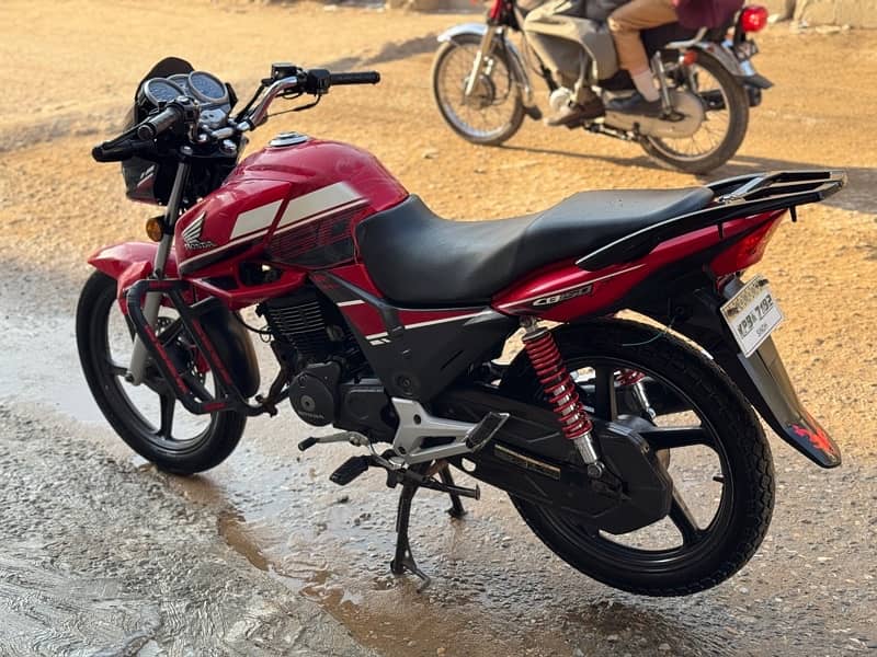 honda cb150 f 1st onner 3