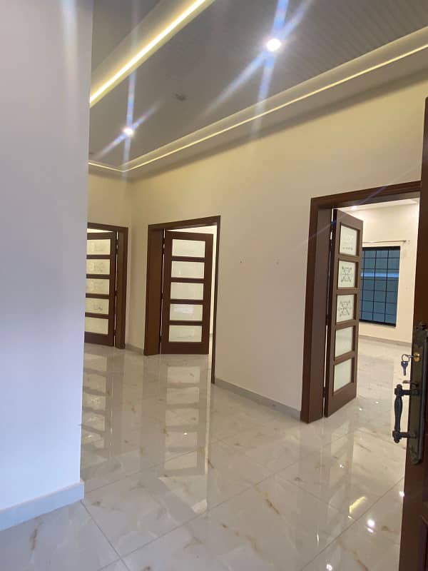 KANAL HOUSE AVAILABLE FOR RENT 3