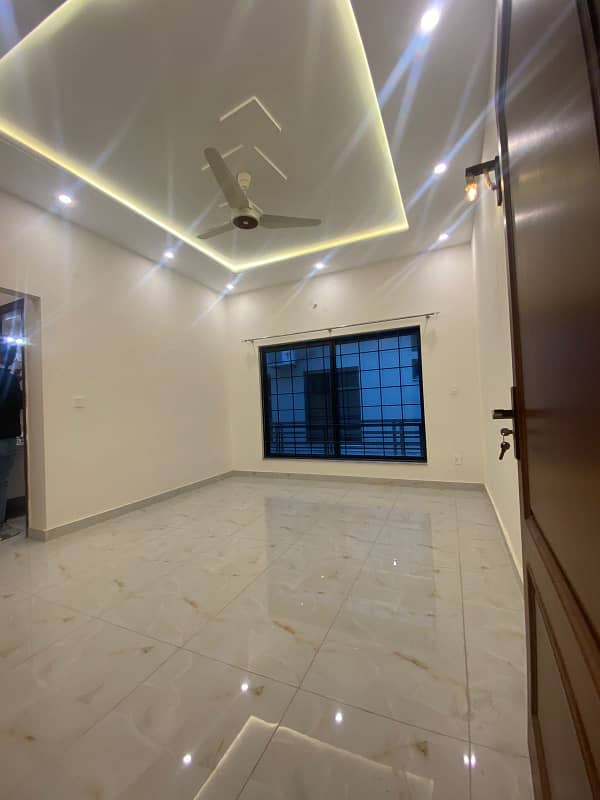 KANAL HOUSE AVAILABLE FOR RENT 4