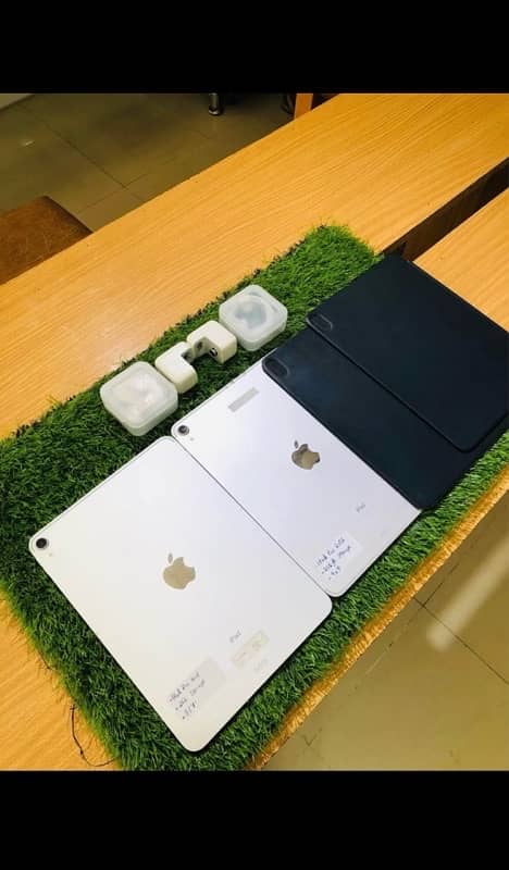 APPLE IPAD PRO  DIFFRENT MODELS 7