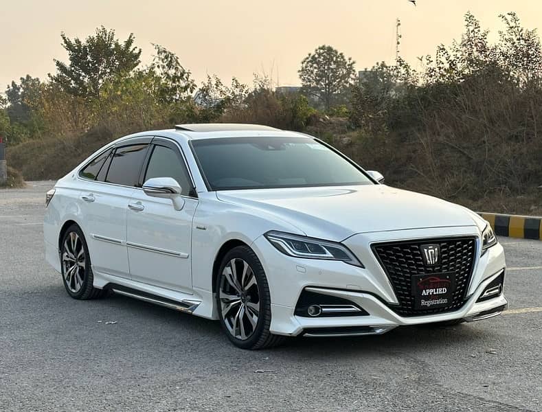 Toyota Crown 2018 2