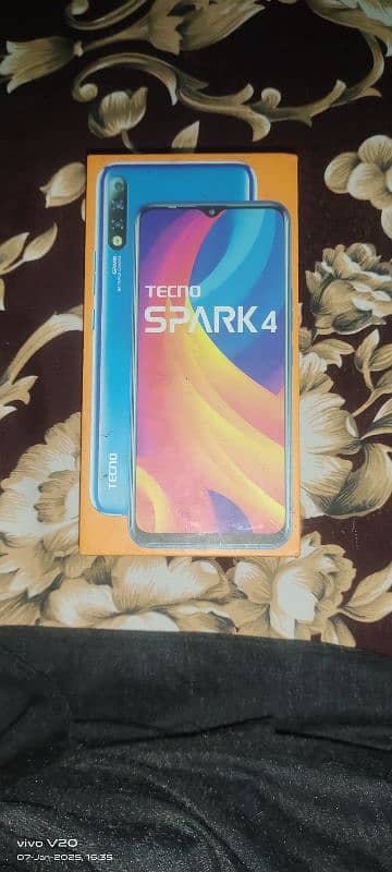 Tecno spark4   3/32 with box only for sale Condition 7/10 6