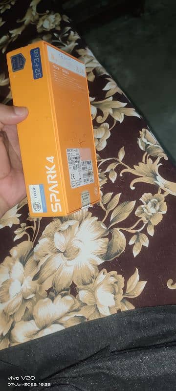 Tecno spark4   3/32 with box only for sale Condition 7/10 8