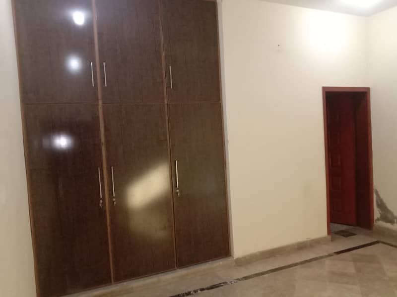 Umer block allama iqbal town 10 marla uper portion 12 lac advance for rent in prime location 12