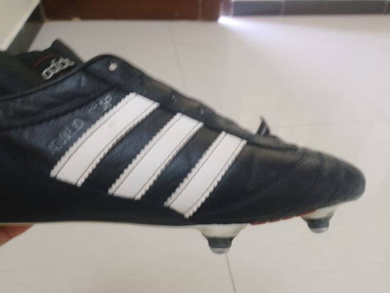 ADIDAS KAISAR SIZE 8 5