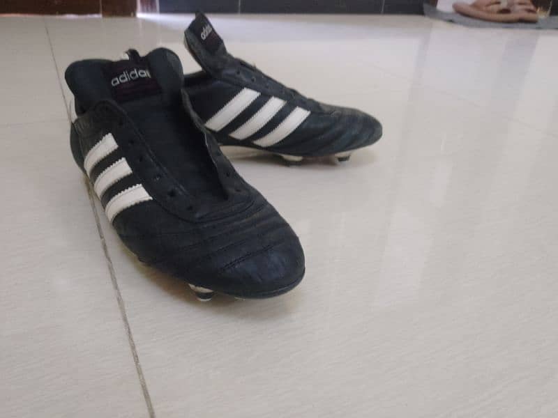 ADIDAS KAISAR SIZE 8 7