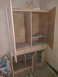 cupboard old but very good condition