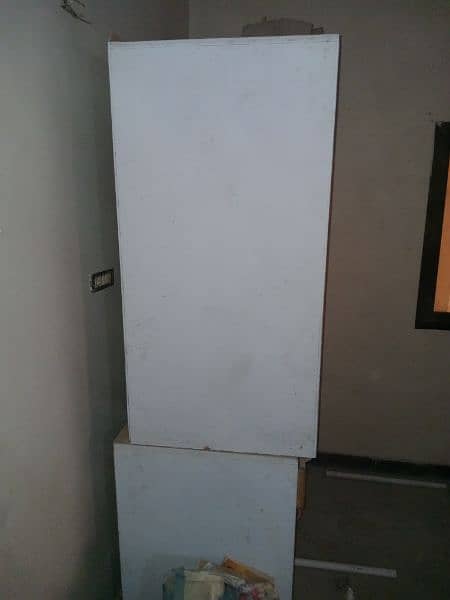 cupboard old but very good condition 1