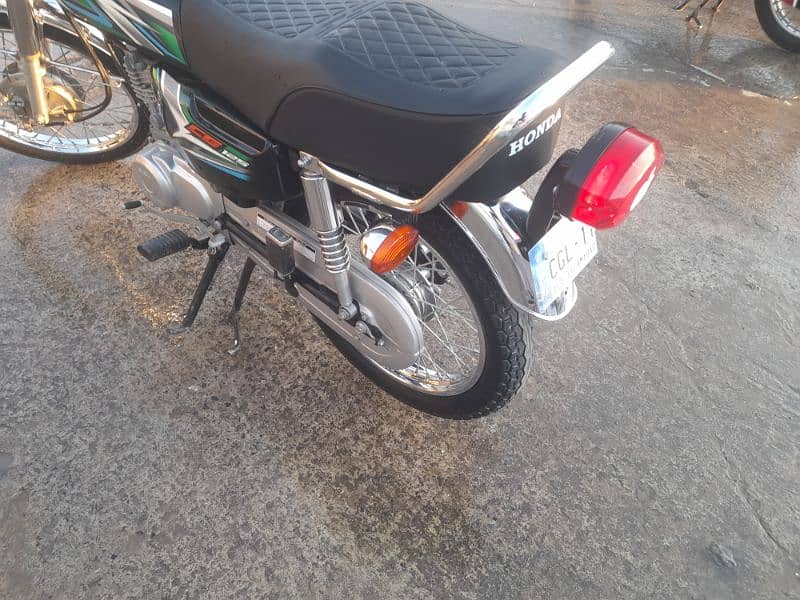 Honda 125 Islamabad number 1