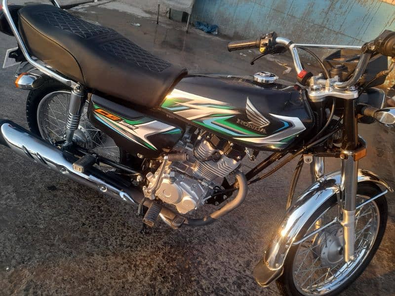 Honda 125 Islamabad number 3