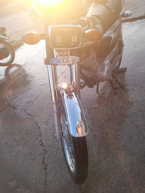 Honda 125 Islamabad number 5