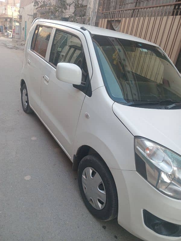 Suzuki Wagon R 2016 1