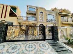 10 Marla Spanish Design Brand New House For Sale In G-Block Central Park Housing Scheme Lahore. Direct Owner Meeting