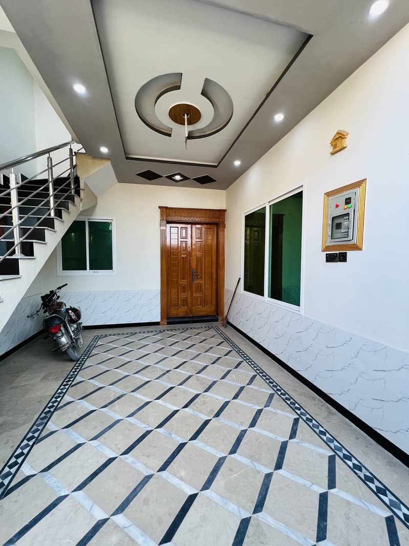 A Luxury House For Sale In Warsak Road 7