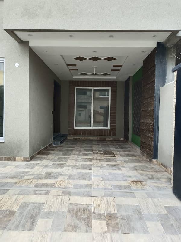 6 Marla Corner House for Sale Bahria Nasheman, Lahore 3