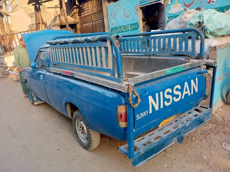 Nissan pickup 6