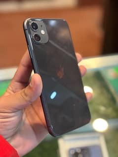 Iphone 11 64gb 98% waterpack 10/10condition contact watsap 03107694295