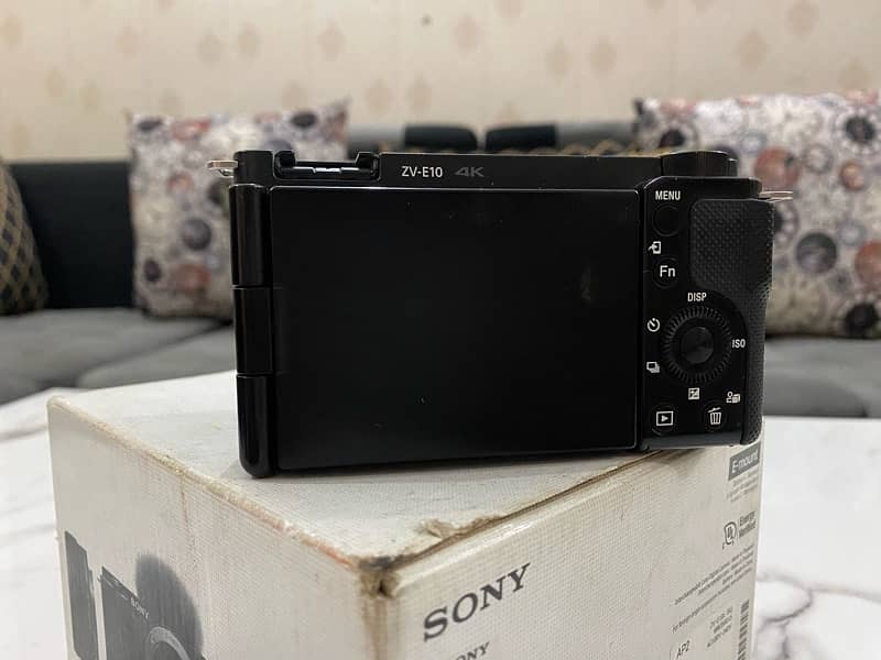 Sony ZV E10 6