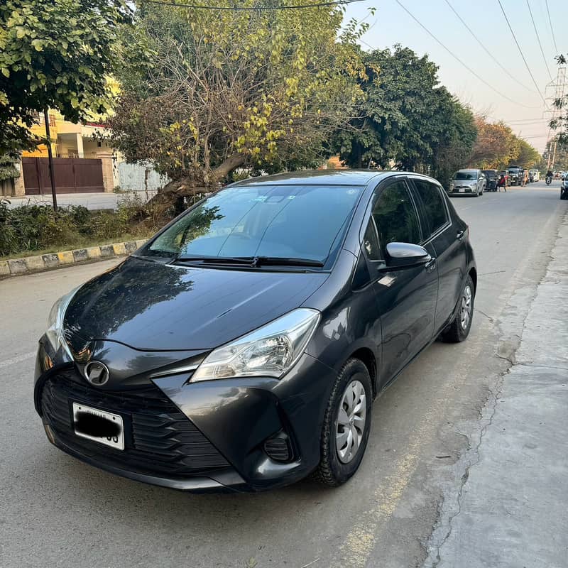 Toyota Vitz 2017 1