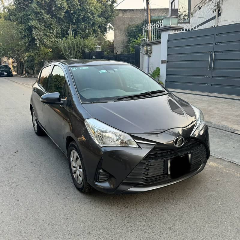 Toyota Vitz 2017 3