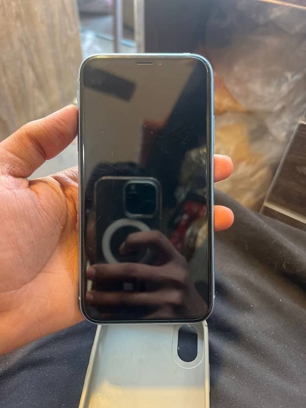 iPhone XR for sale 64gb battery health 86 4