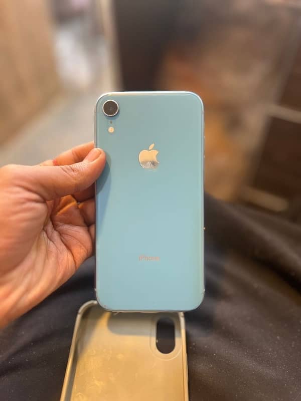 iPhone XR for sale 64gb battery health 86 5