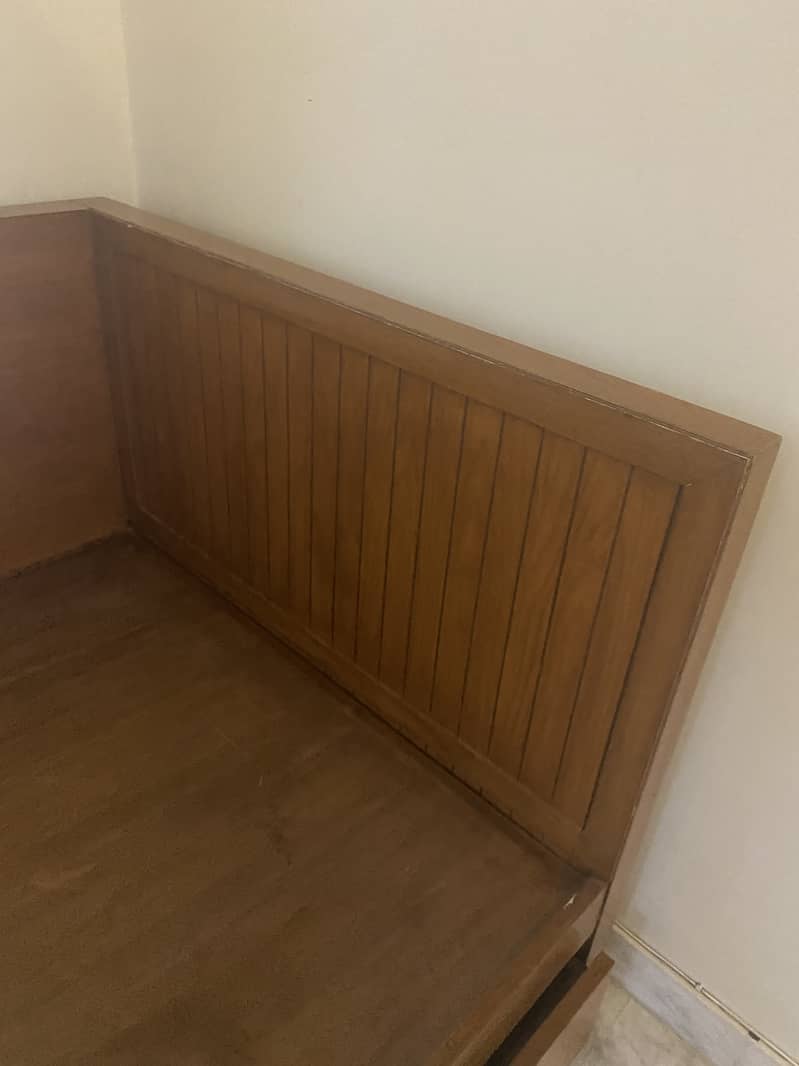 Solid Oak Wood Bed - Excellent Quality 0