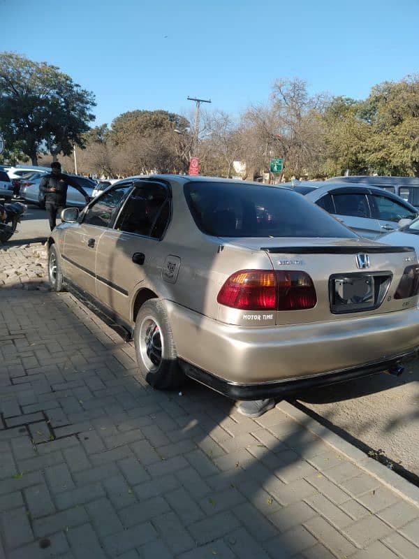 Honda Civic EXi 2000 4