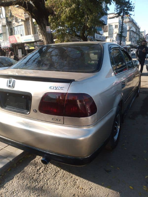 Honda Civic EXi 2000 5