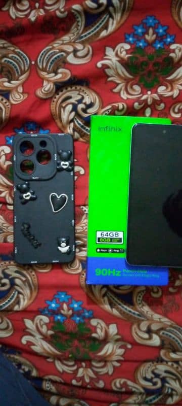 infinix smart 8 4+4Ram 64gb Rom 1