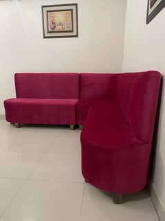 corner set sofa set buht he km used like new