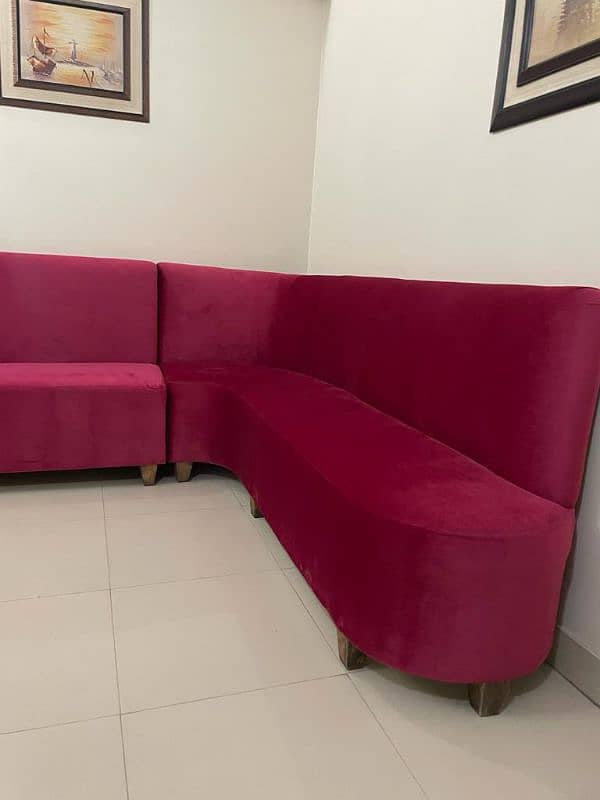 corner set sofa set buht he km used like new 4