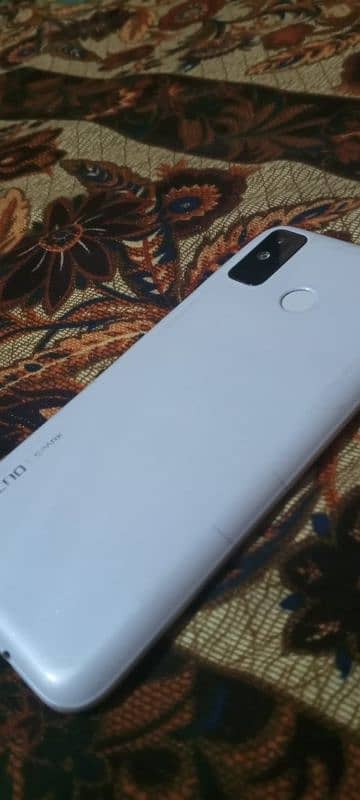 tecno spark 6go 1