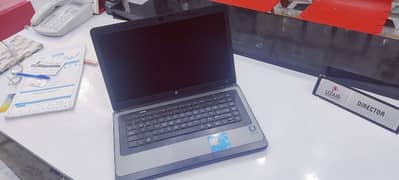 HP 2000 NoteBook Laptop