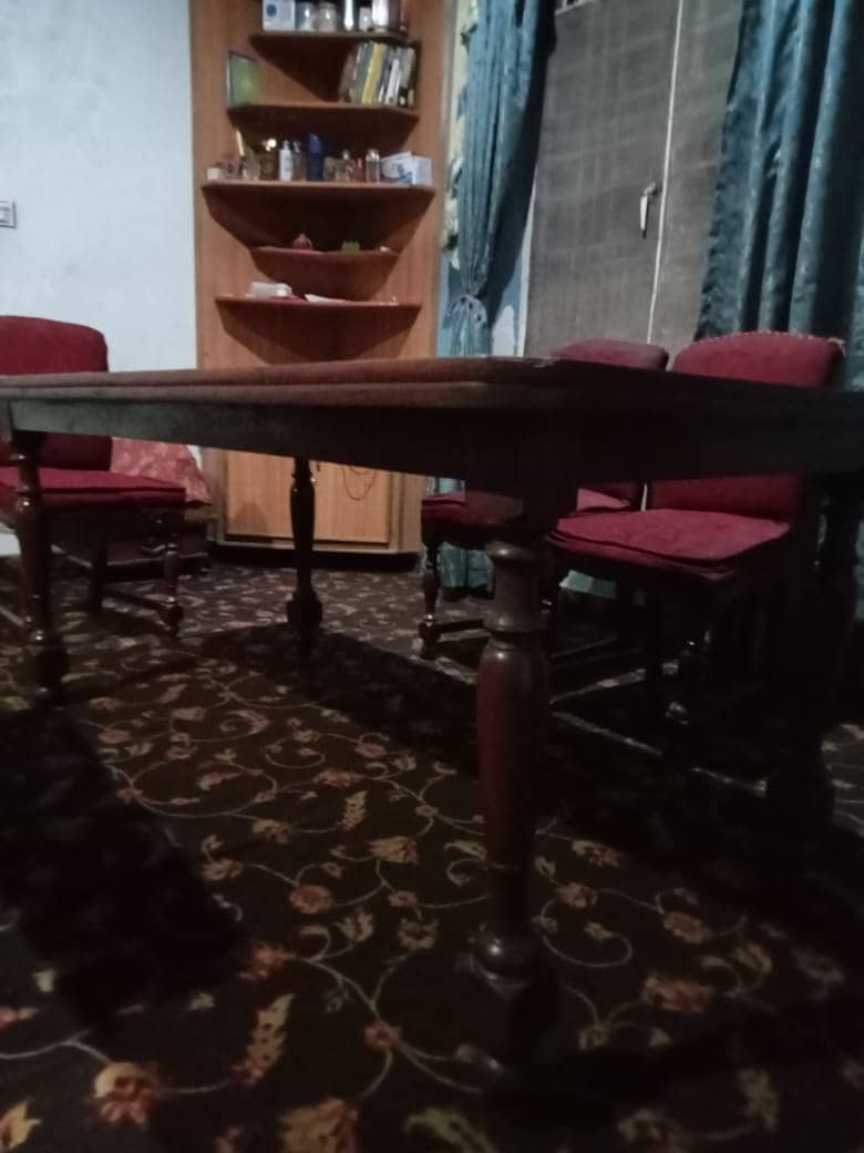 Dining Table with 6 Chairs 2