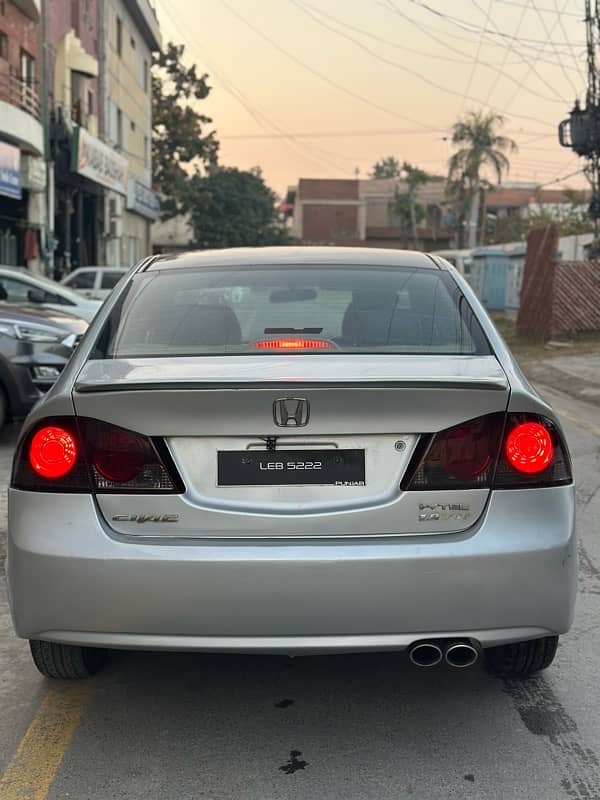 Honda Civic 2007 Manual 12