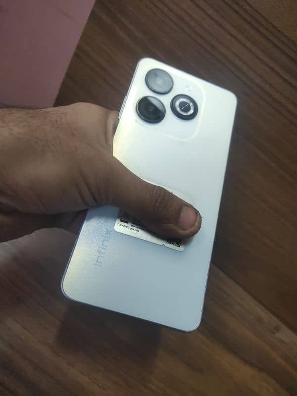 Infinix smart 8 0