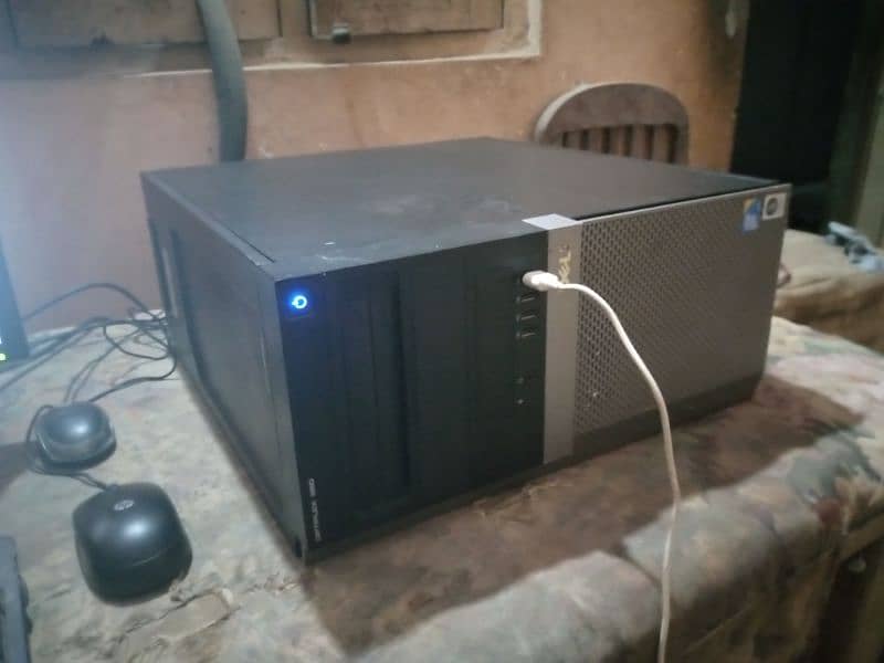 i7 1st gen 1gb card gaming pc with 7 games 1