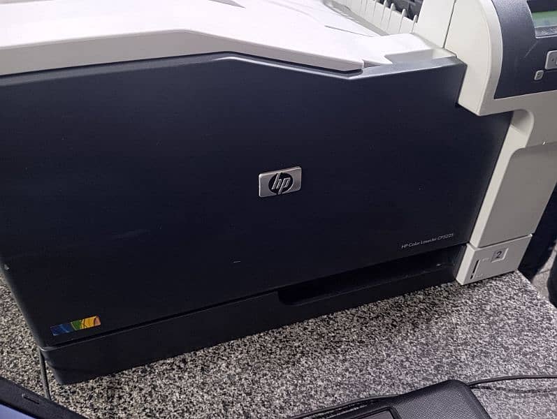 HP colour laser 5225 printer A3 size 1