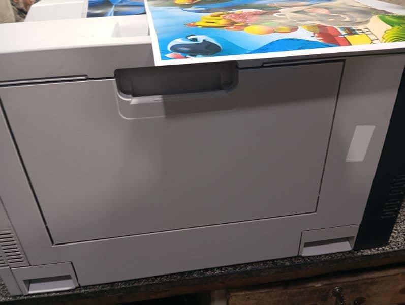 HP colour laser 5225 printer A3 size 7