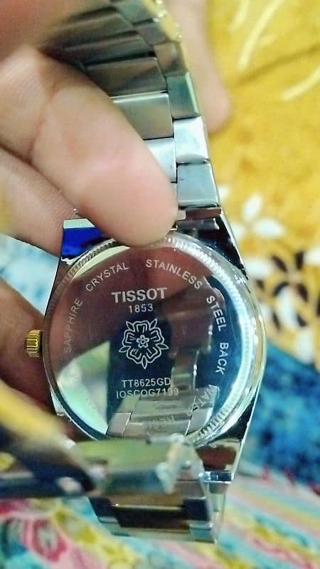 only few days used good condition tissot 3