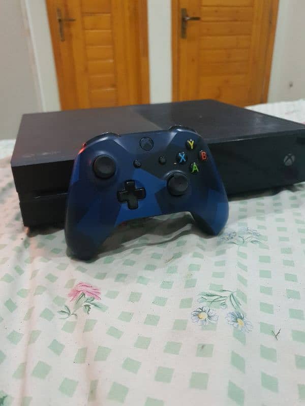 xbox one 1TB Argent sale Bel kol new ha number 03196580498 what 1