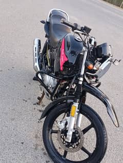 Urgent sale YAMAHA YBR G 125