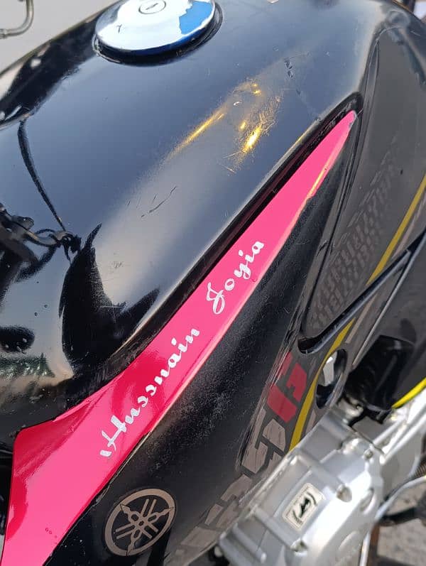 Urgent sale YAMAHA YBR G 125 4