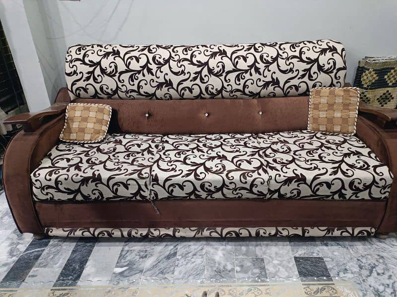 Sofa set 5 seater 4