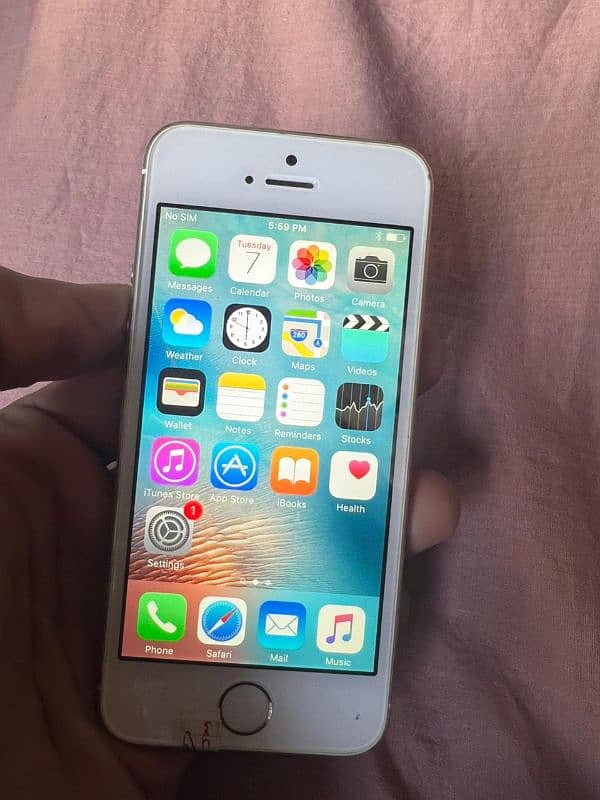 I phone 5s 32gb 1