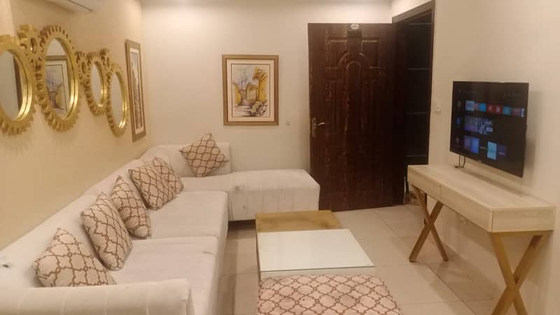 1 BedRoom Brand New Luxury Fully Furnished Appartment For Sale in Sector E Bahria Town Lahore 7