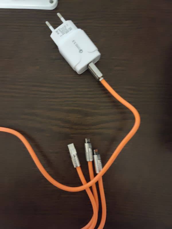 3 face Cable, type C, lighting and IOS with silicon finish 2