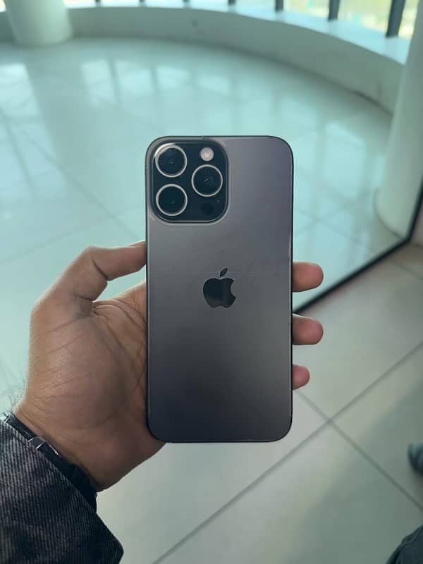 iphone 15 pro max jv black titanium 1